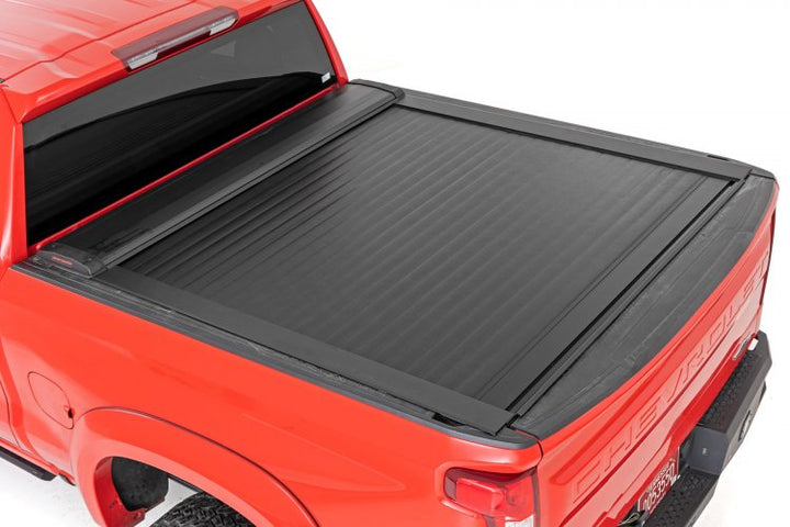 Retractable Bed Cover | 5'8" Bed | GM Silverado/Sierra 2WD/4WD (19-23)