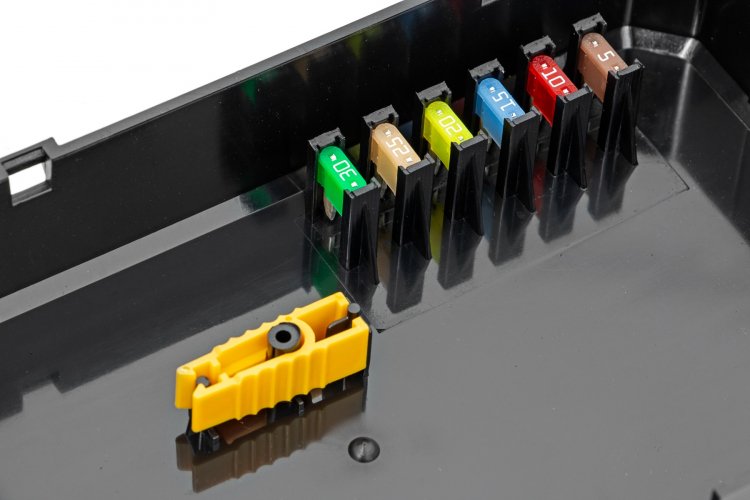 8-Gang | Multiple Light Controller | Universal