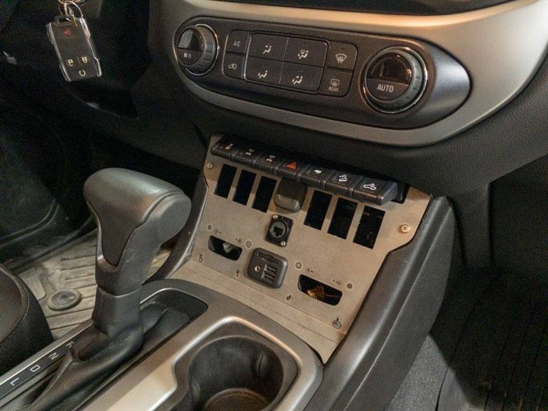 Flush Mount Command Center (2015-22 Colorado/Canyon)
