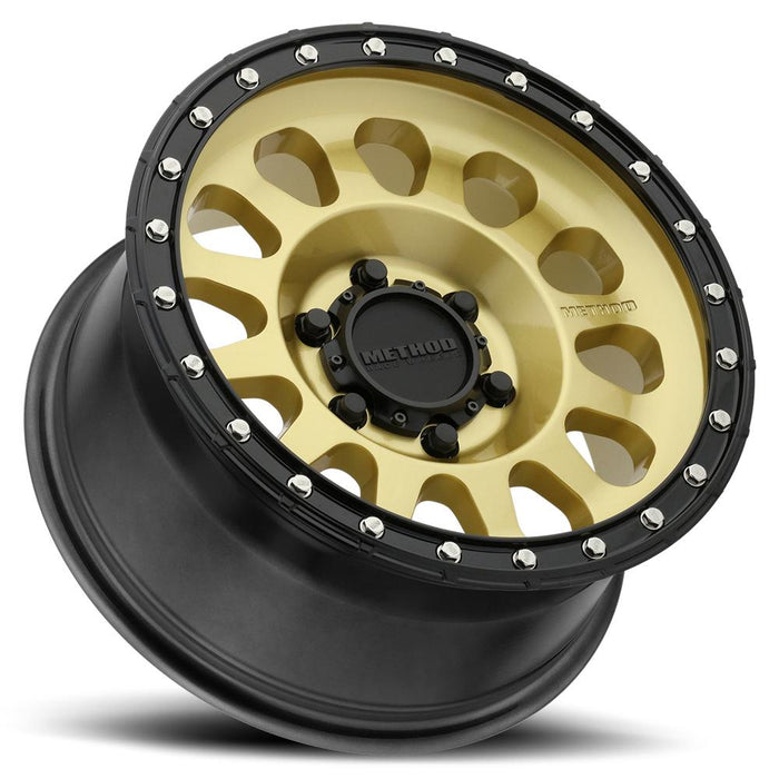 315 | Gold / Black Lip