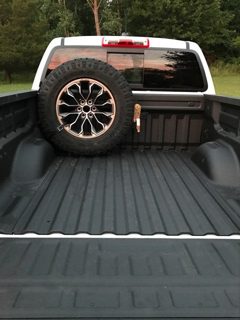 Bed-Mounted Spare Tire Carrier (2023-25 Colorado/Canyon)